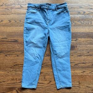 B10 Talbots Sky Blue Cropped Women's Petite 10 Jeans